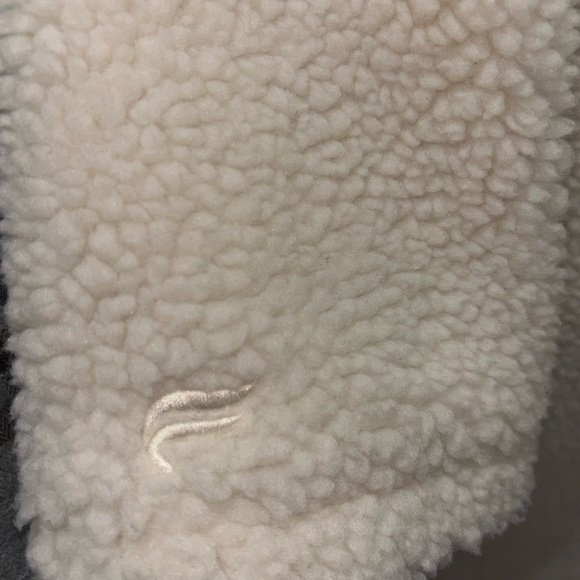 Fabletics Cream Teddy Jacket - Picture 4 of 4